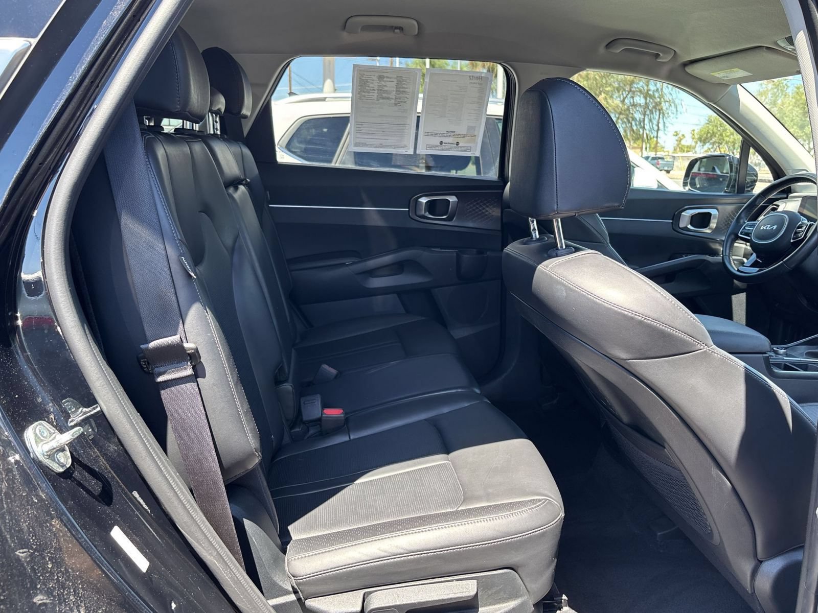 Used 2024 Kia Sorento S FWD image 12