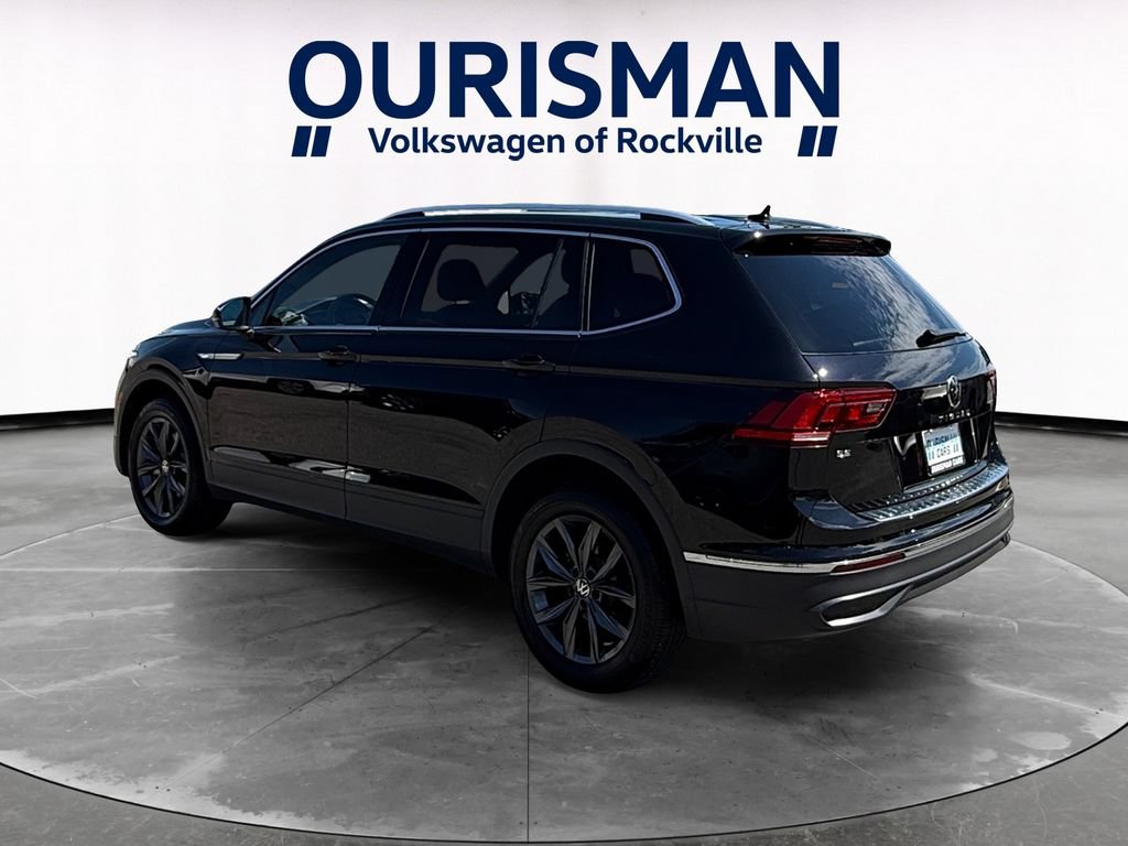 Used 2023 Volkswagen Tiguan SE w/ Panoramic Sunroof Package AWD/4WD image 4