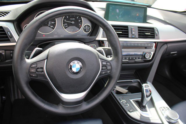 Used 2018 BMW 430i Convertible image 12