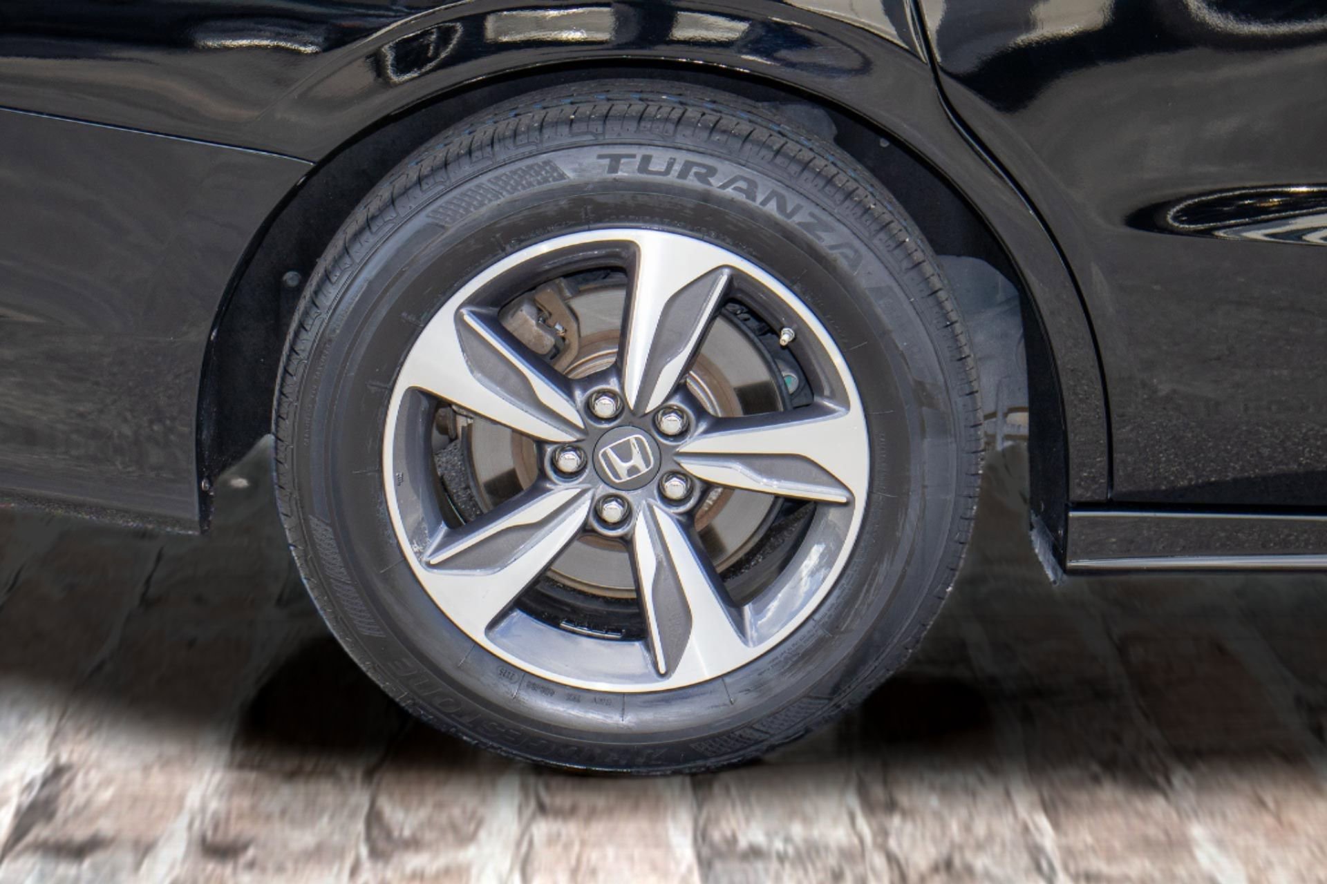 Used 2018 Honda Odyssey Touring image 40