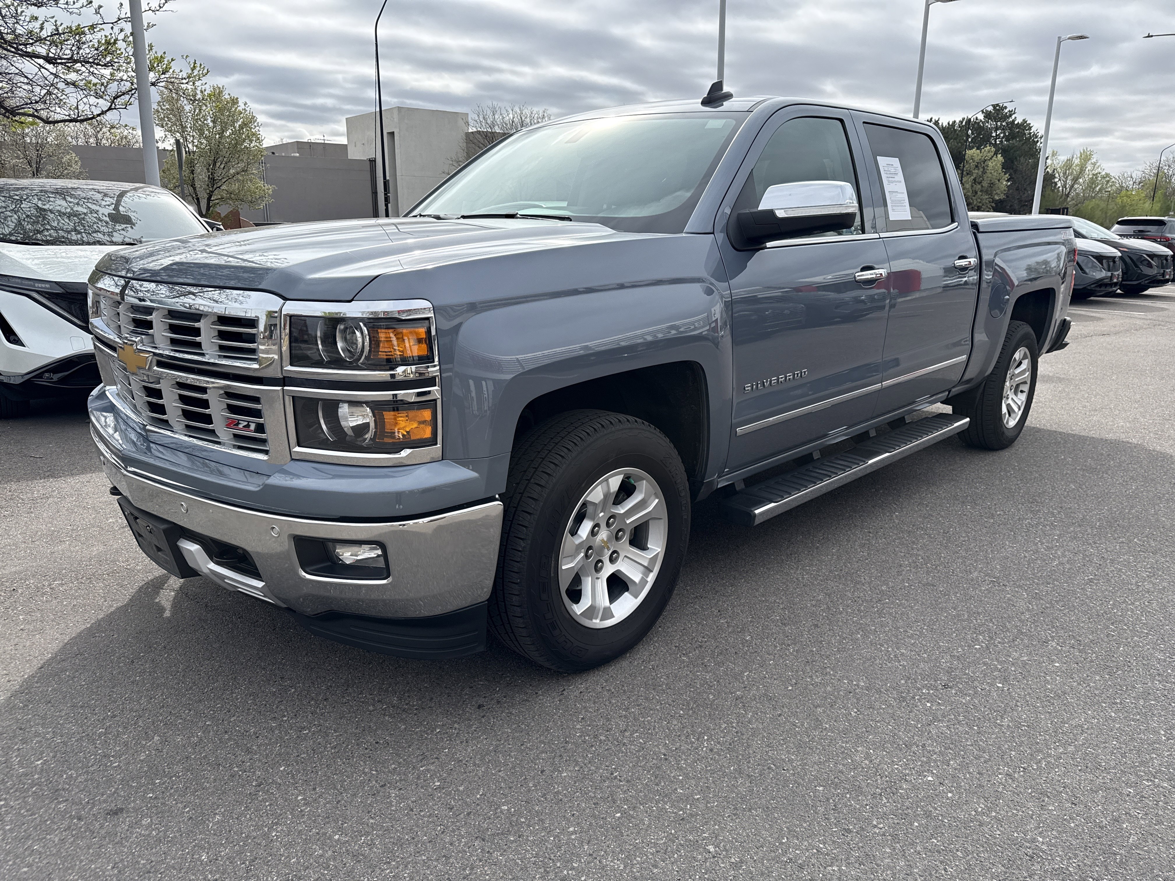 Used 2015 Chevrolet Silverado 1500 LTZ Z71 w/ LTZ Plus Package image 3
