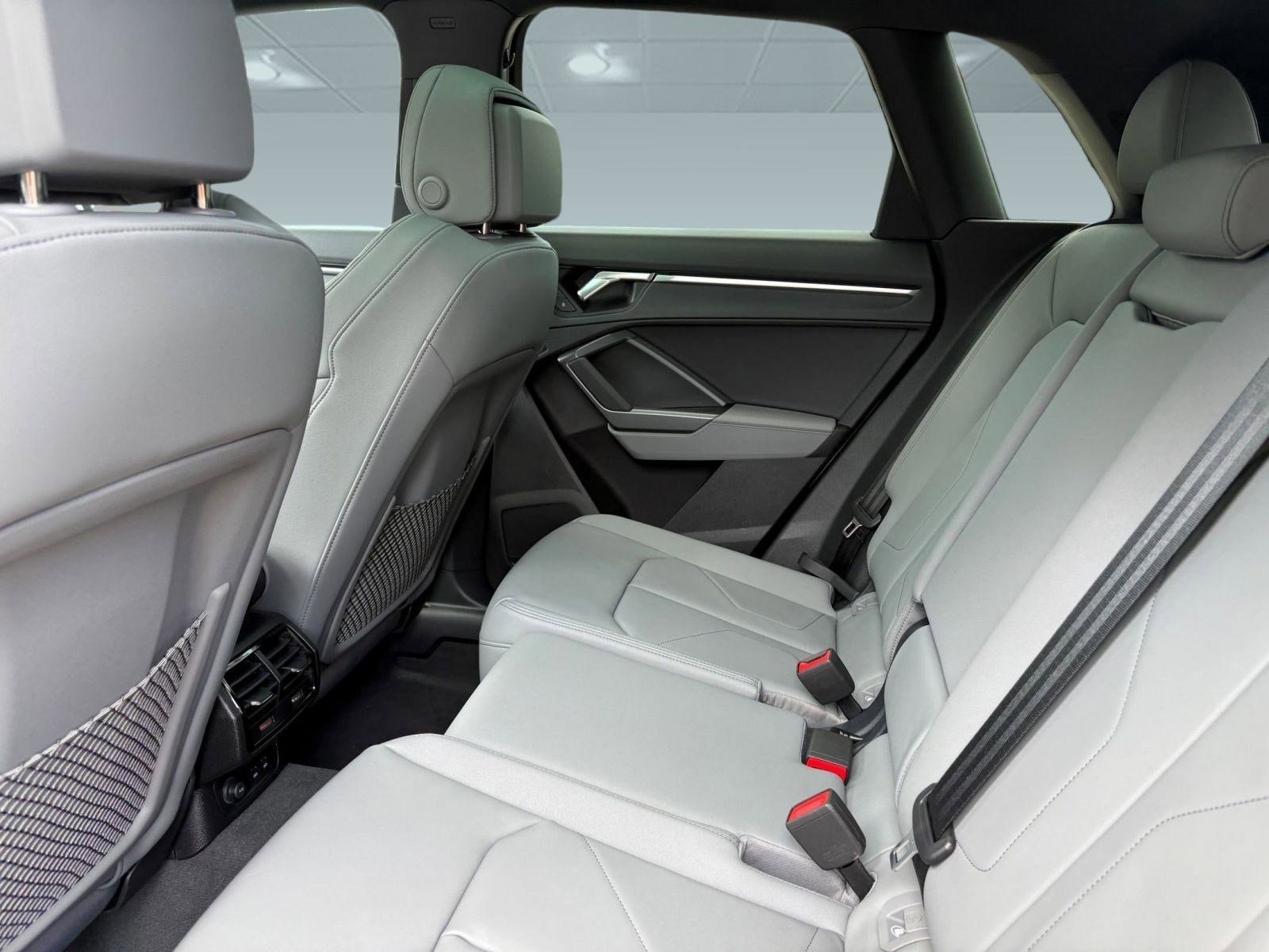 New 2025 Audi Q3 2.0T Premium image 27