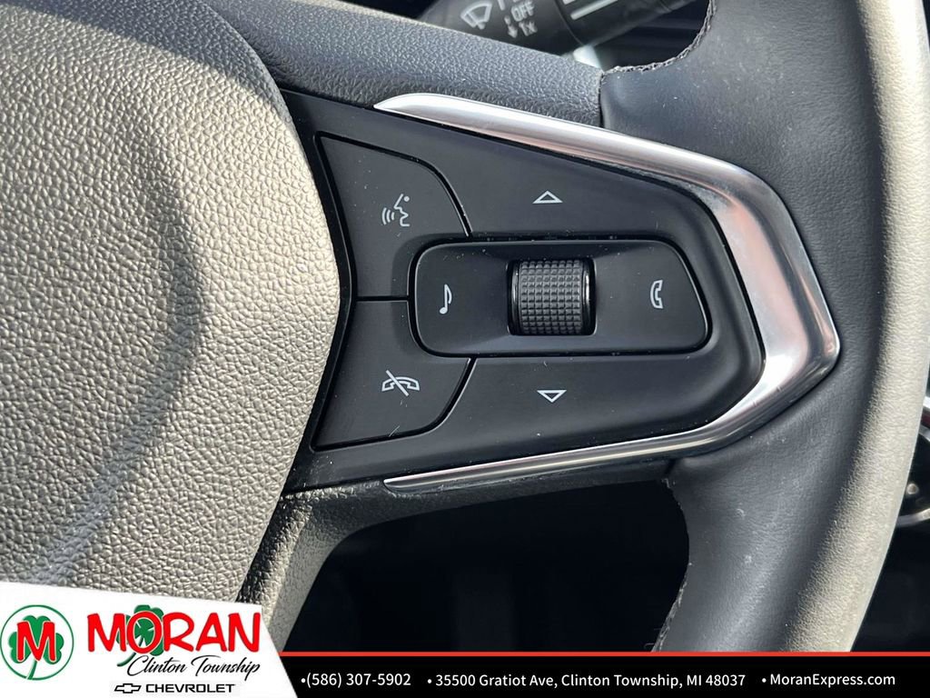 Certified 2025 Chevrolet Trax LT w/ Driver Confidence Package image 23