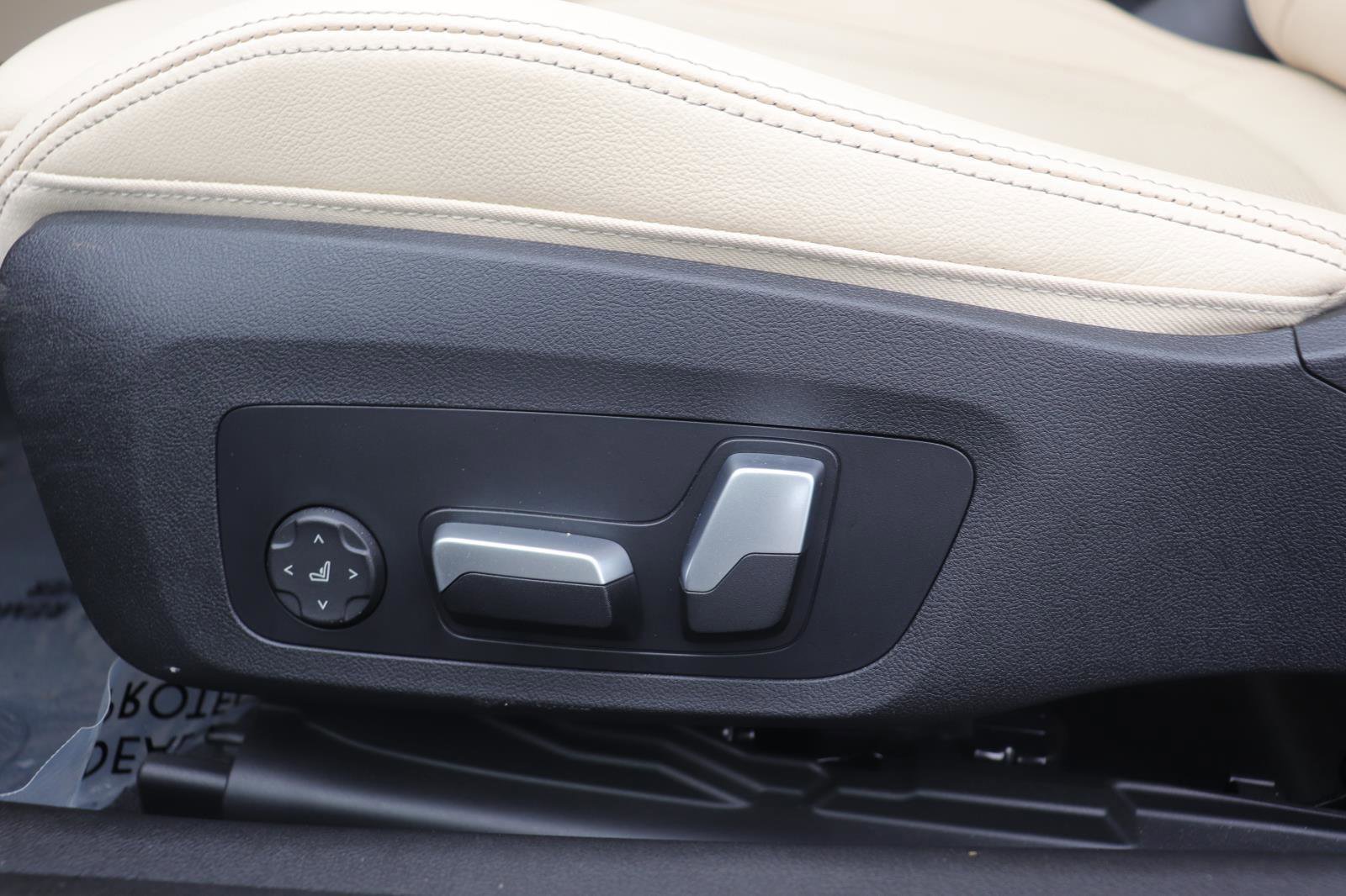 Certified 2023 BMW 430i Coupe w/ M Sport Package image 19