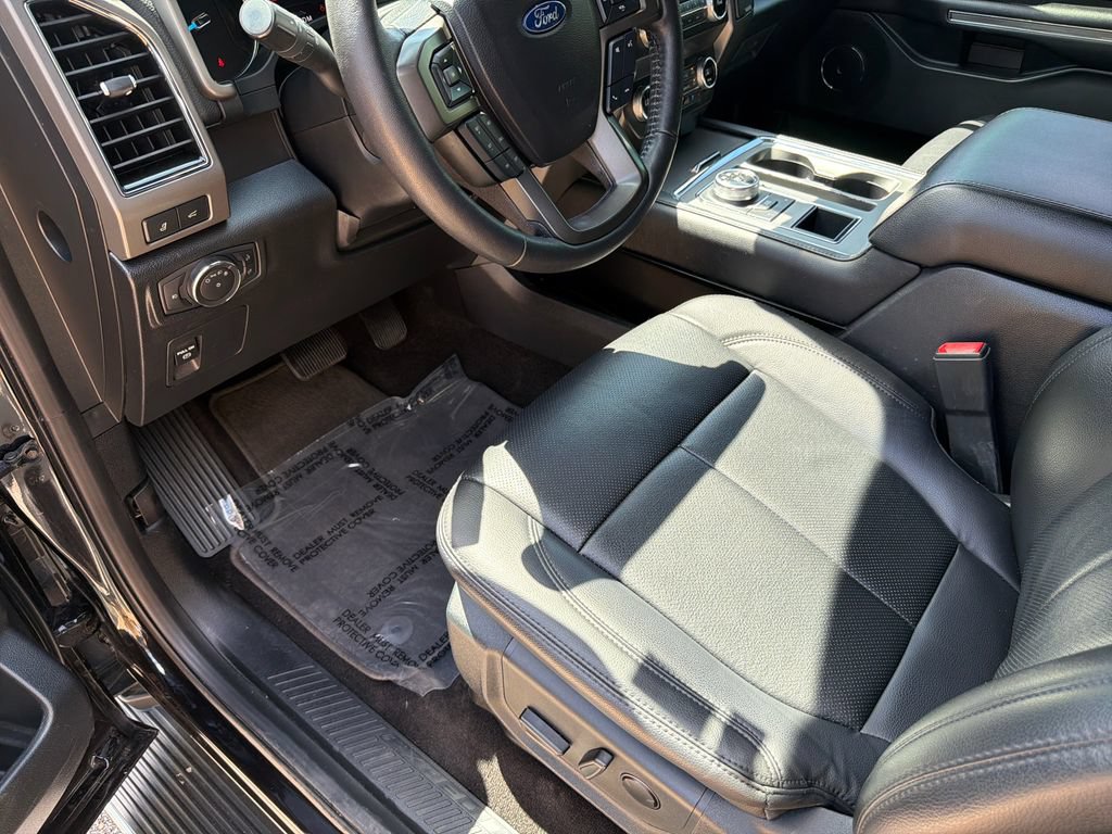 Used 2020 Ford Expedition XLT w/ Equipment Group 202A RWD image 22