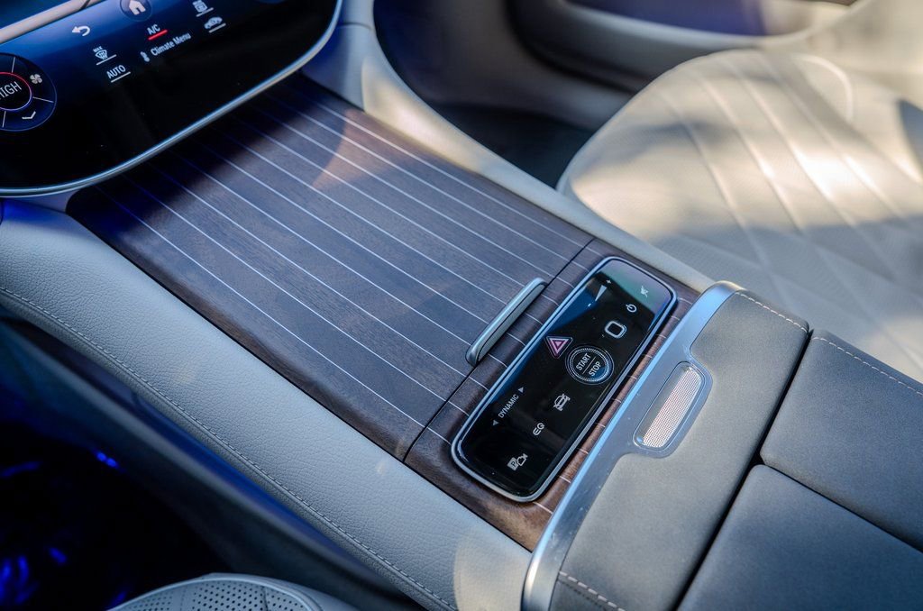 Used 2023 Mercedes-Benz EQS 580 4MATIC Sedan image 12