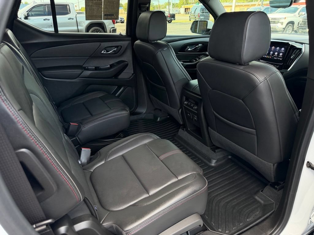 Used 2023 Chevrolet Traverse RS AWD/4WD image 19