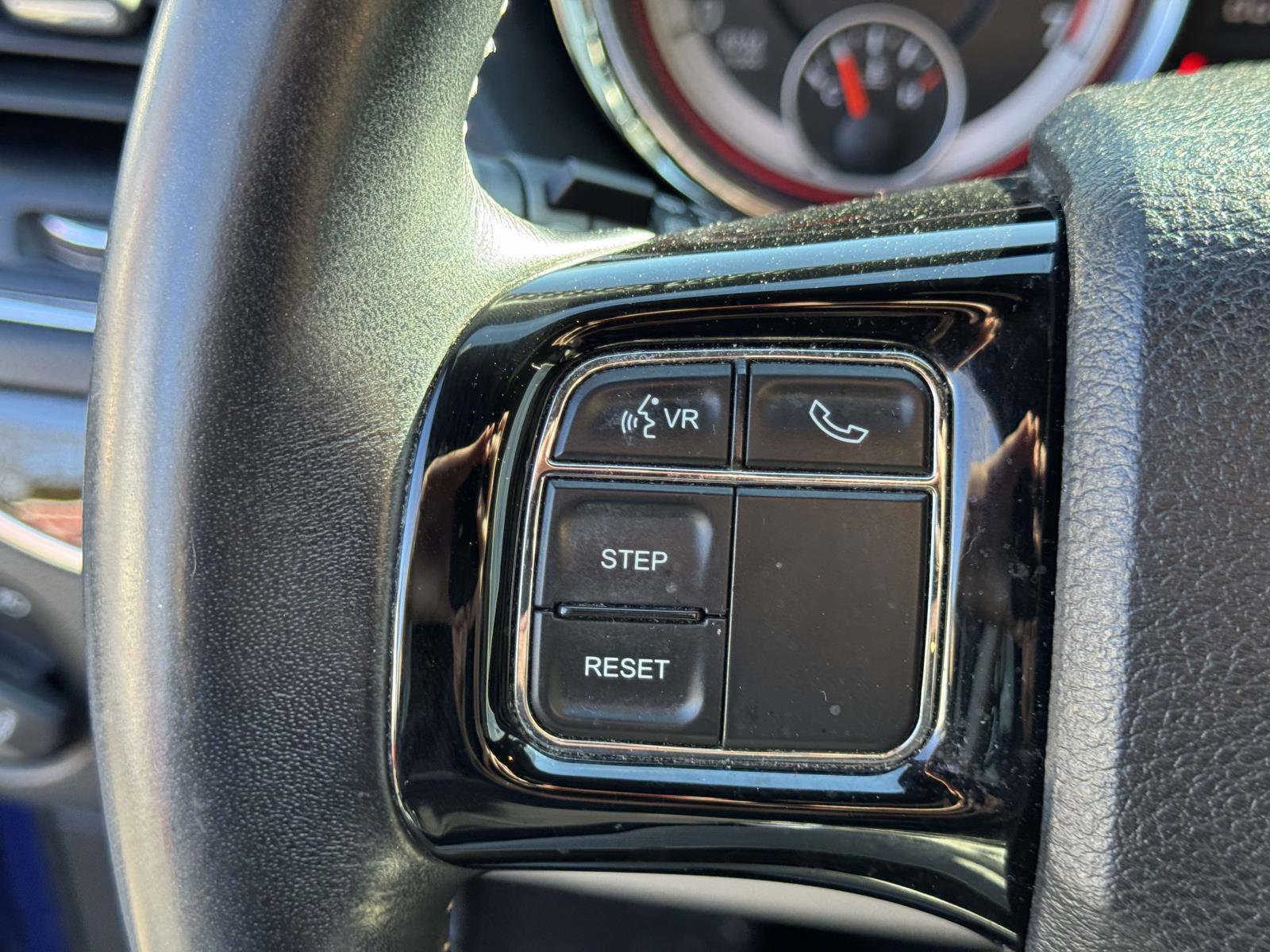 Used 2019 Dodge Grand Caravan SXT image 19