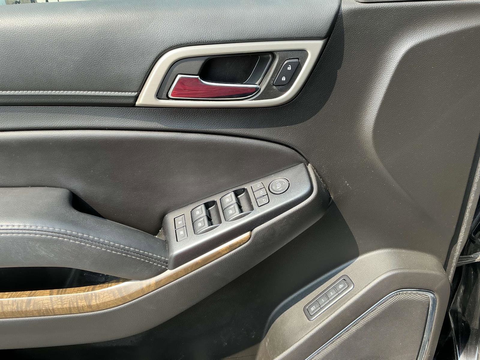 Used 2018 GMC Yukon Denali w/ Denali Ultimate Package image 13