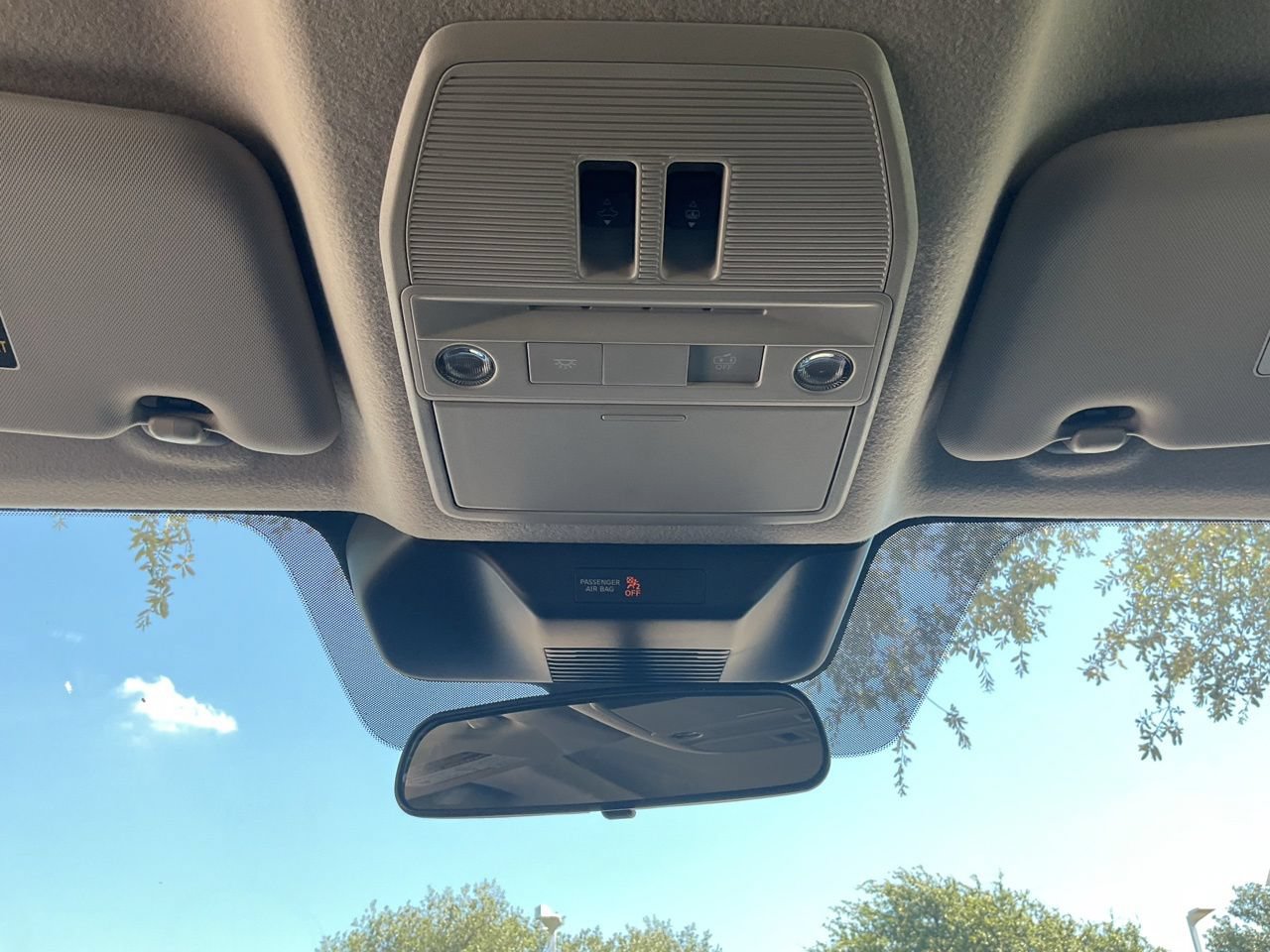 New 2027 Nissan Kicks SR AWD/4WD image 17