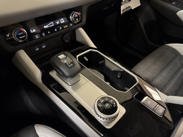 New 2026 Mitsubishi Outlander SE FWD image 19