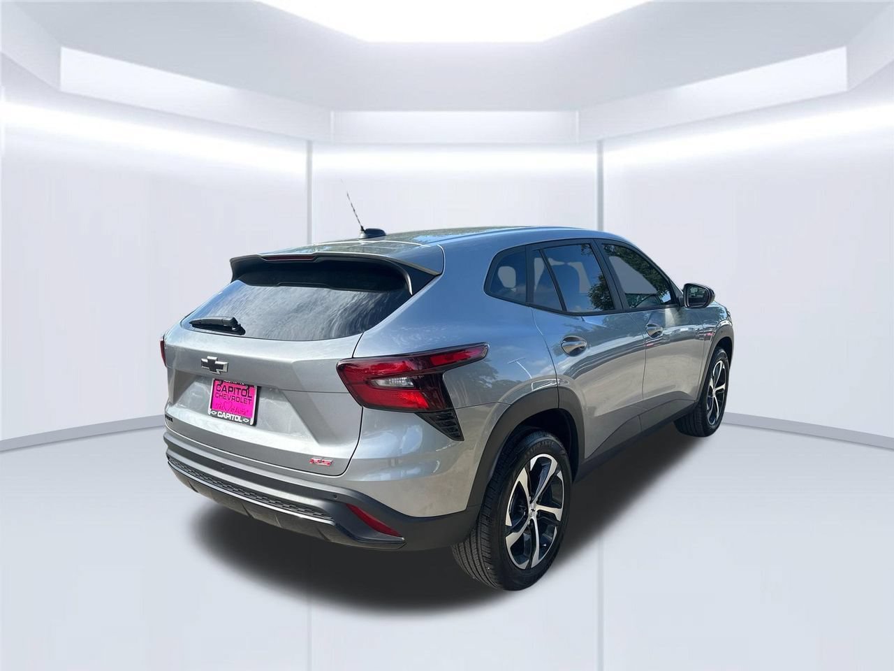 New 2026 Chevrolet Trax RS w/ Sunroof Package FWD image 6