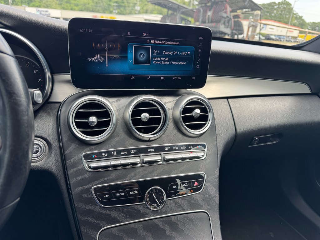 Used 2019 Mercedes-Benz C 300 Sedan image 9