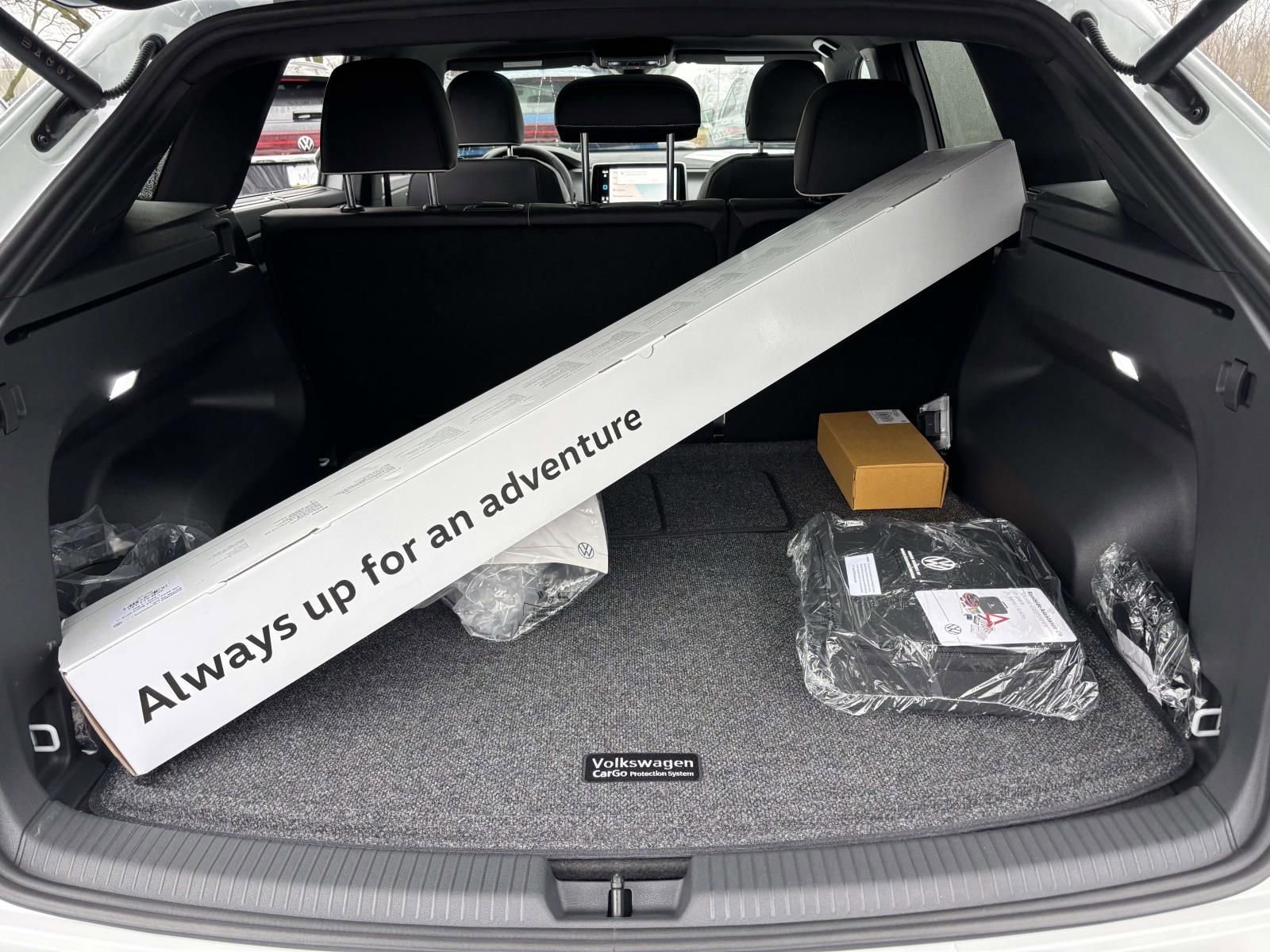 New 2026 Volkswagen Atlas Cross Sport SEL Premium R-Line AWD/4WD image 9