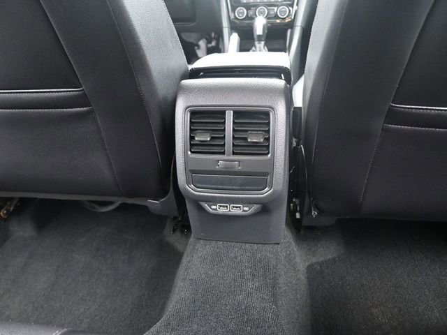 Used 2022 Volkswagen Passat 2.0T SE image 24