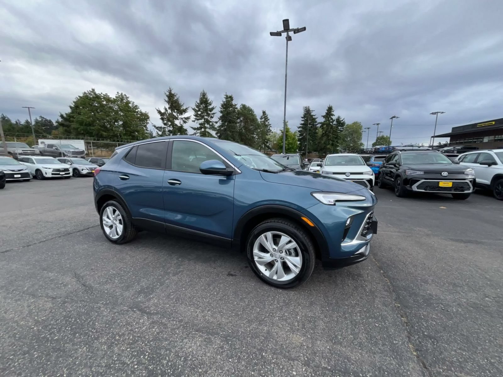 Used 2026 Buick Encore GX Preferred AWD/4WD image 2