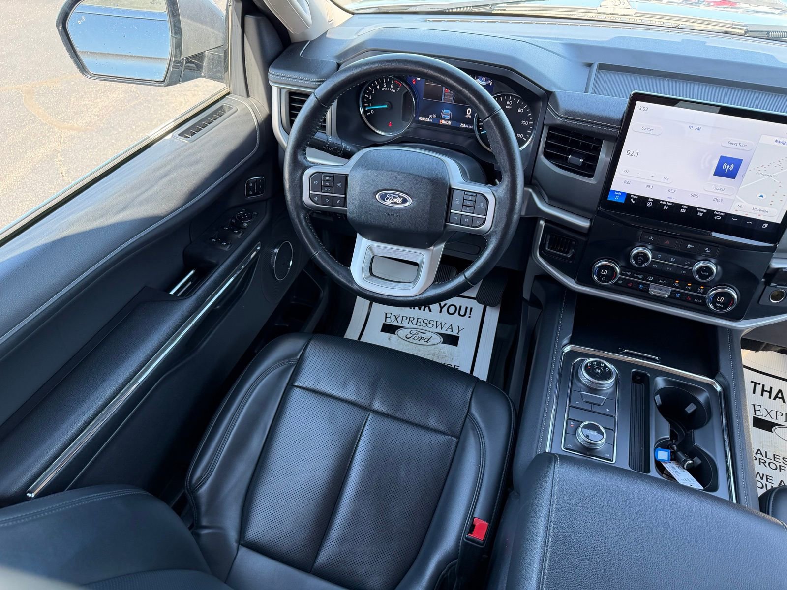 Used 2024 Ford Expedition XLT AWD/4WD image 17