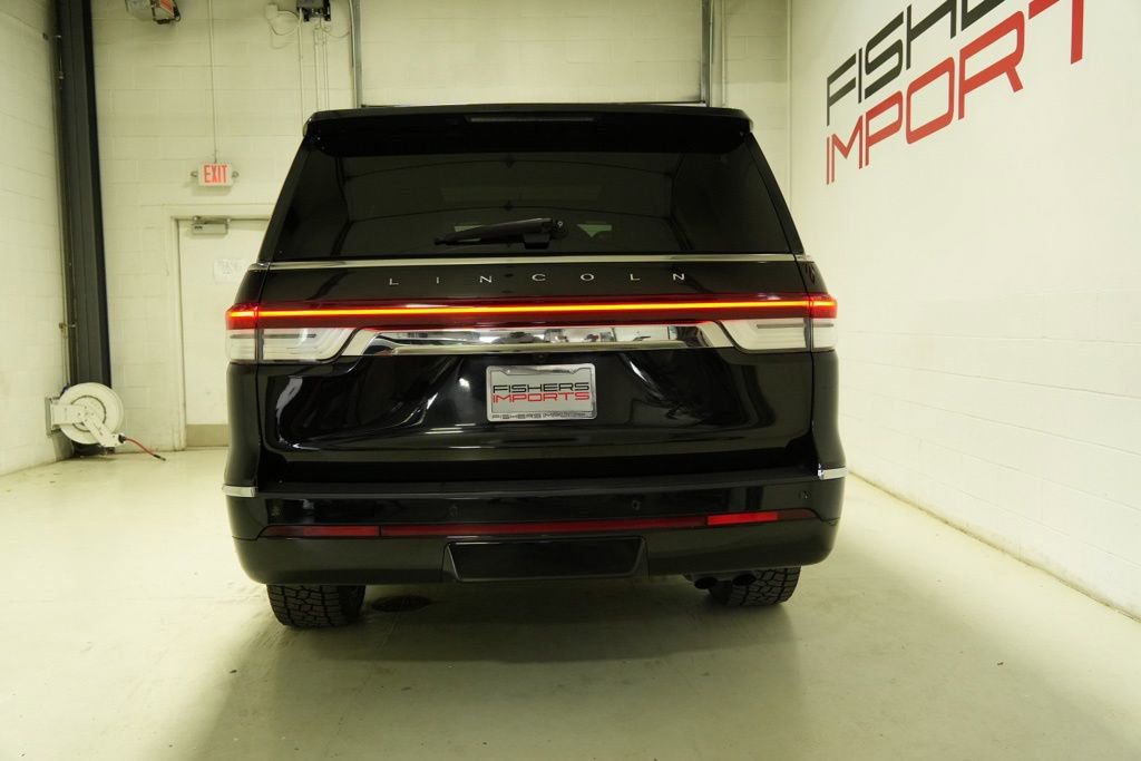 Used 2023 Lincoln Navigator Reserve AWD/4WD image 5