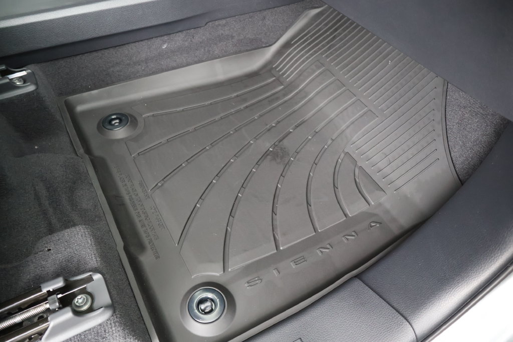 New 2026 Toyota Sienna XLE AWD/4WD image 43