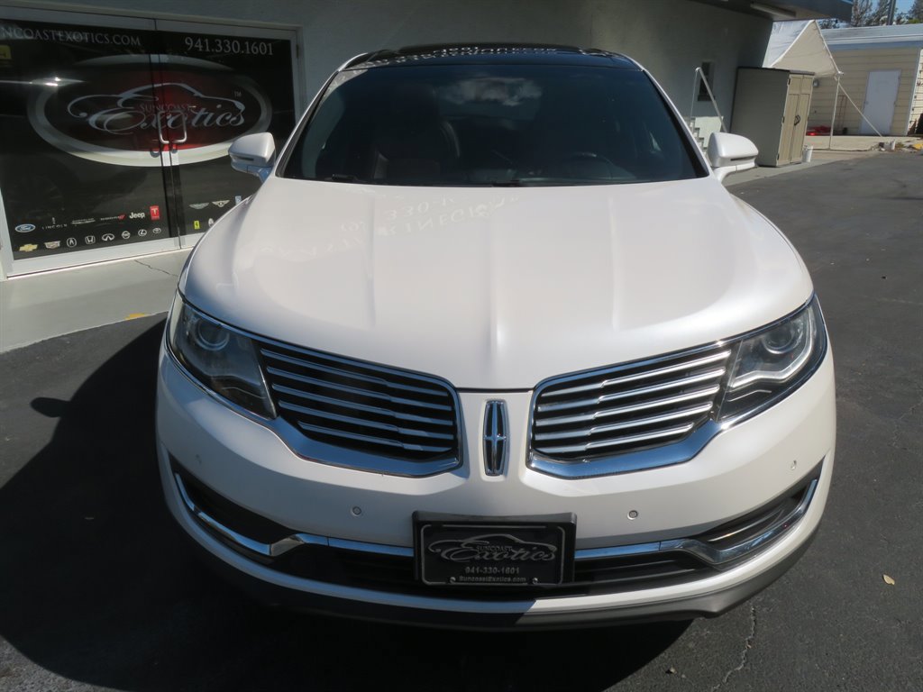 Used 2017 Lincoln MKX Reserve w/ Driver Assistance Package image 2