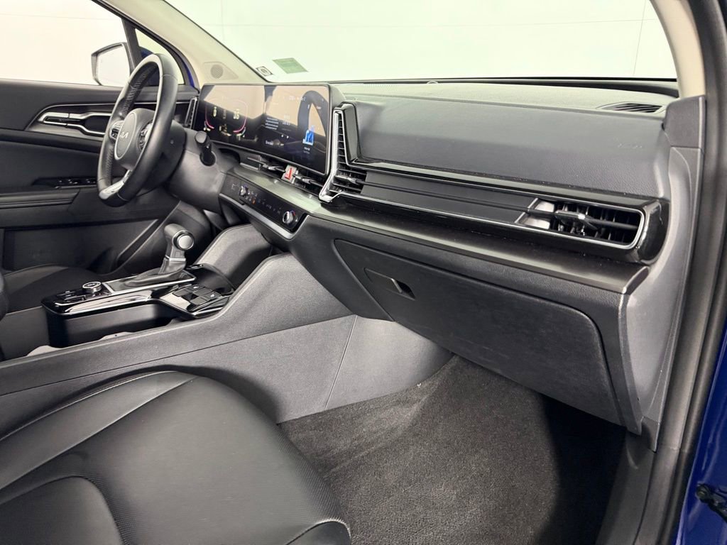 Used 2024 Kia Sportage EX image 32