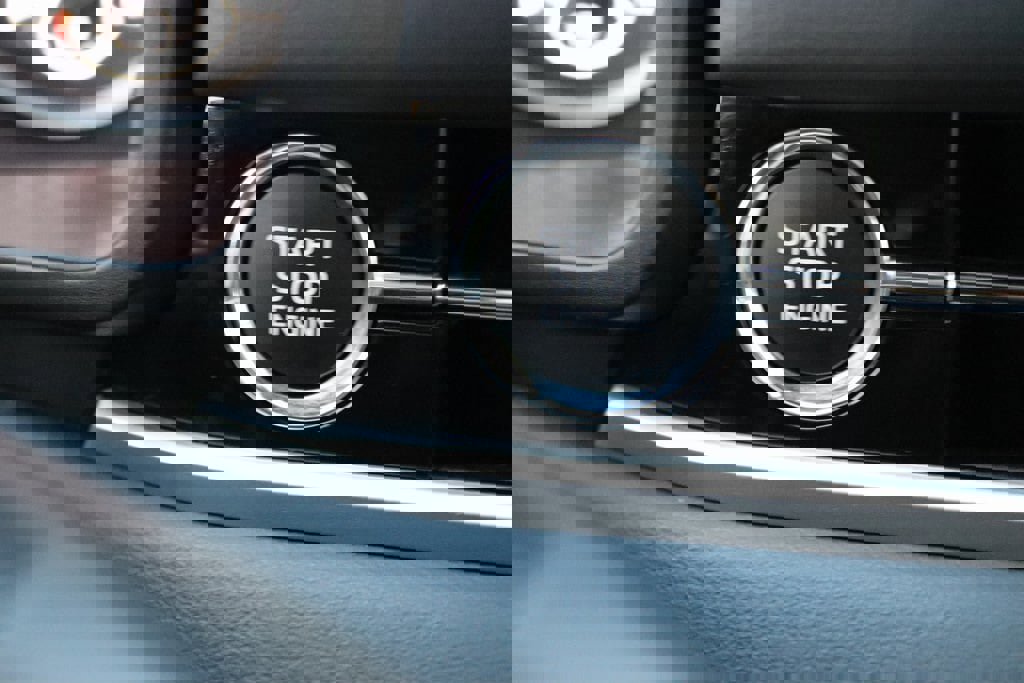 Used 2025 Mitsubishi Outlander SE image 20