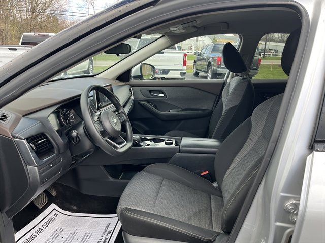 Used 2021 Nissan Rogue SV AWD/4WD image 19