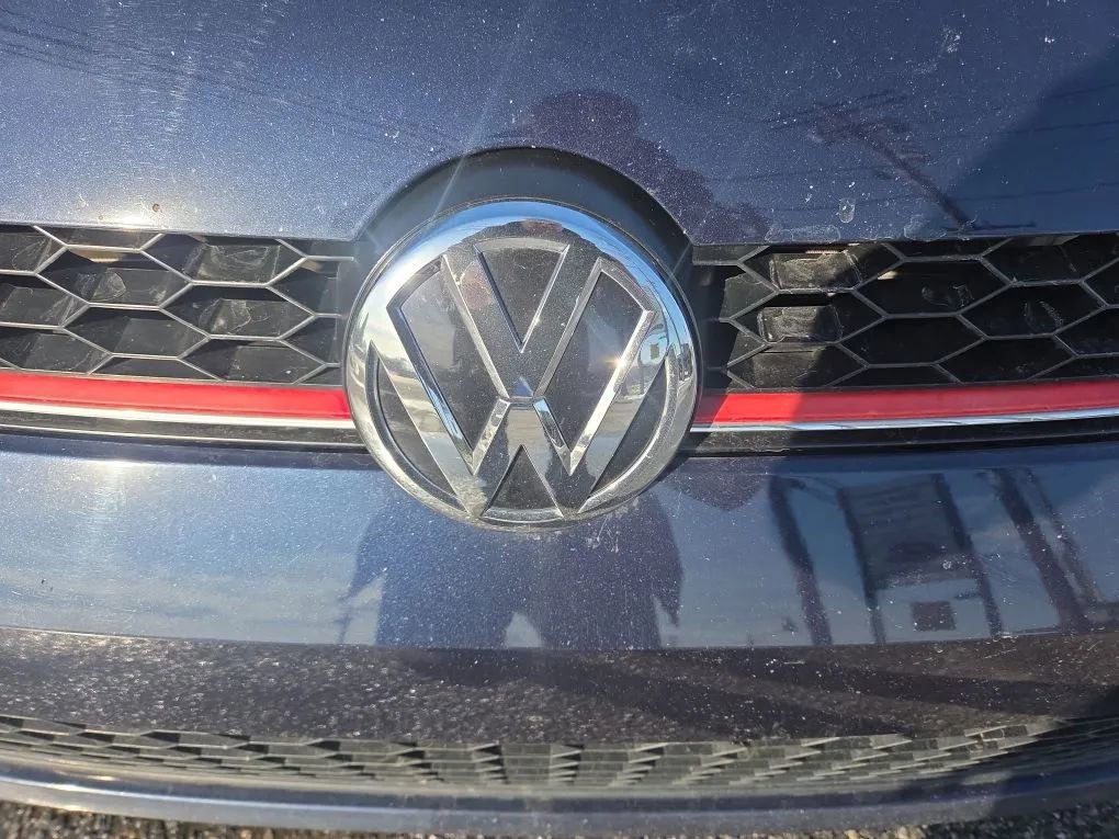 Used 2017 Volkswagen GTI S image 25