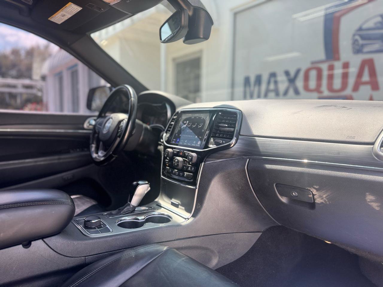 Used 2020 Jeep Grand Cherokee Limited AWD/4WD image 45