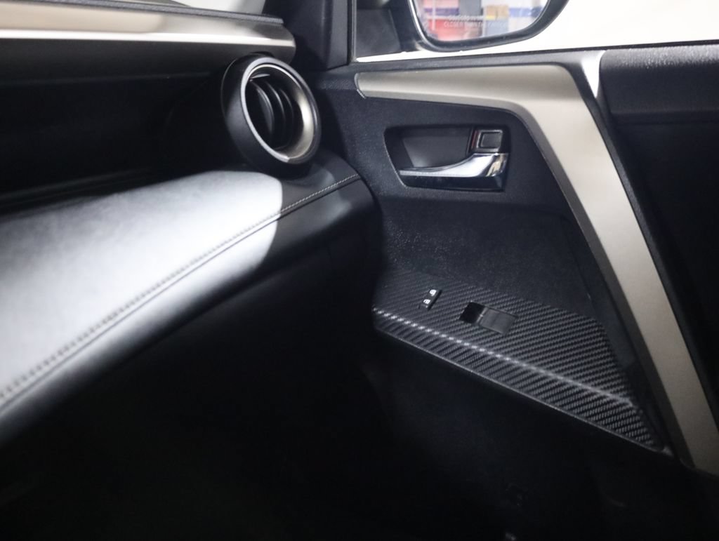 Used 2014 Toyota RAV4 XLE AWD/4WD image 24