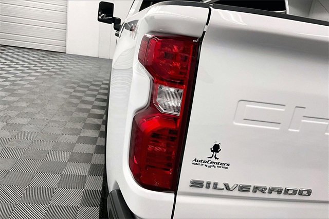 Used 2023 Chevrolet Silverado 2500 Custom image 30
