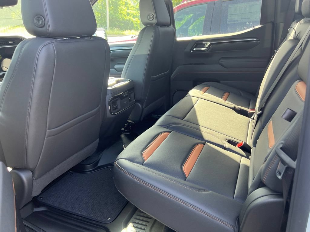 New 2026 GMC Sierra 1500 AT4 w/ Technology Package AWD/4WD image 12