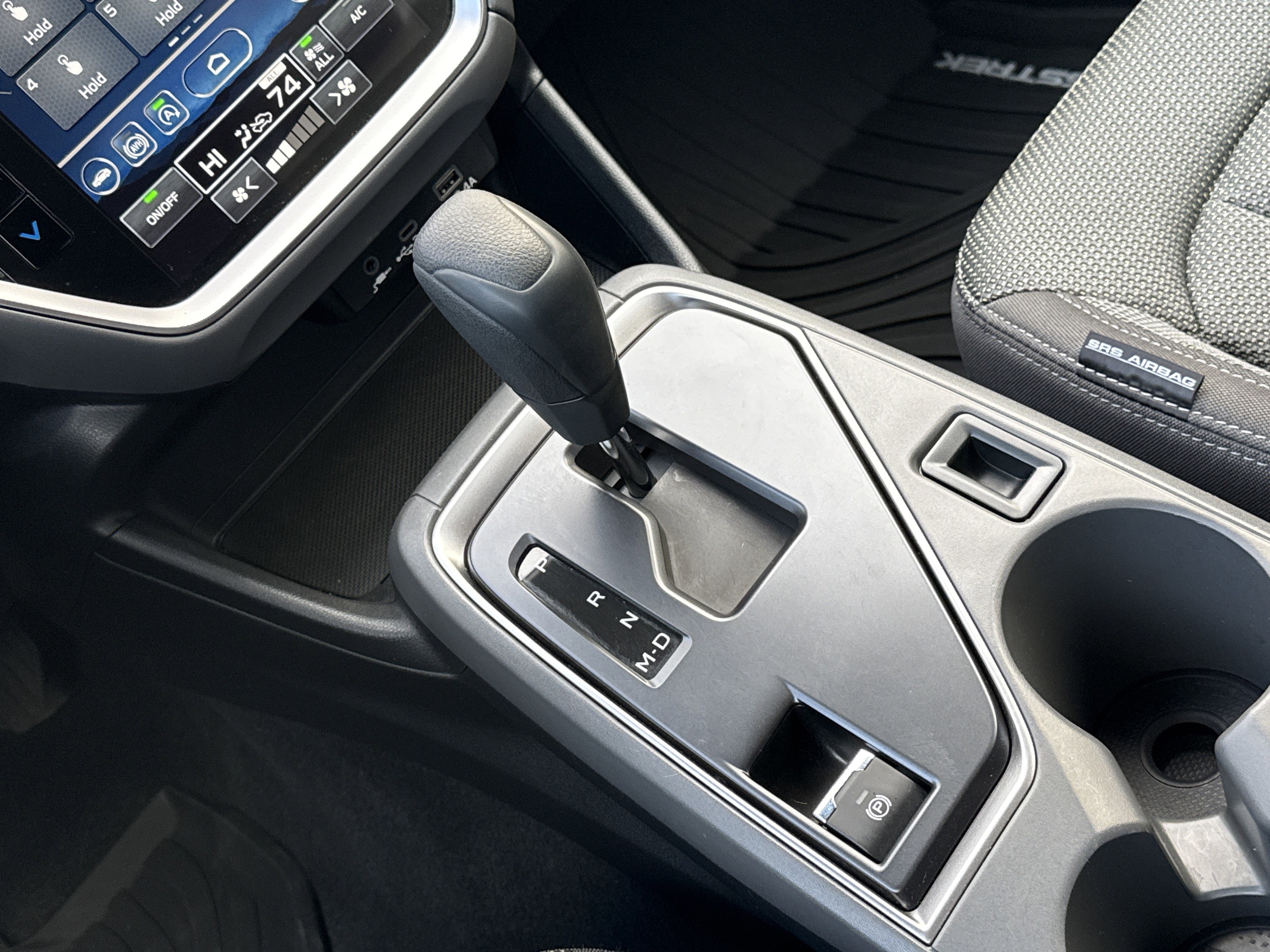 Used 2024 Subaru Crosstrek 2.0i Premium w/ Crosstrek Mirror Package image 14