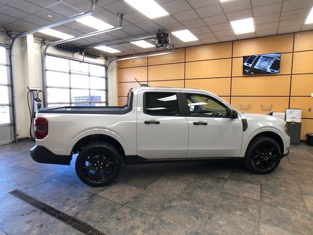 New 2025 Ford Maverick XLT w/ XLT Luxury Package AWD/4WD image 8
