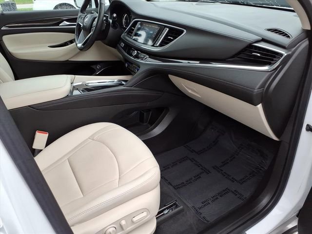 Used 2024 Buick Enclave Essence w/ Experience Buick Package image 26