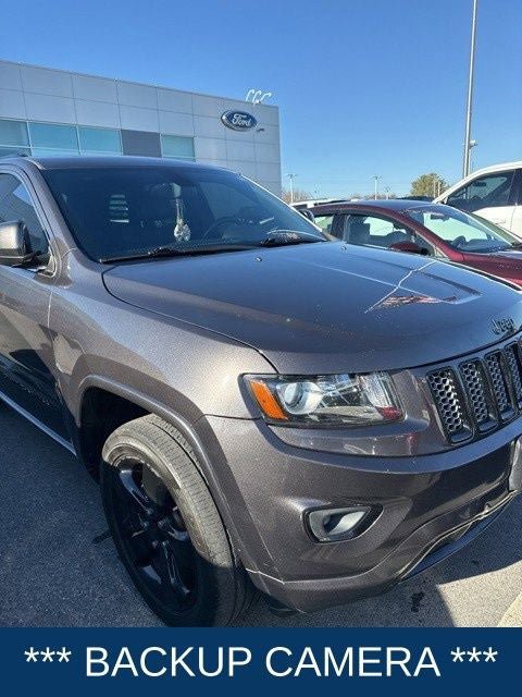 Used 2015 Jeep Grand Cherokee Altitude AWD/4WD image 2