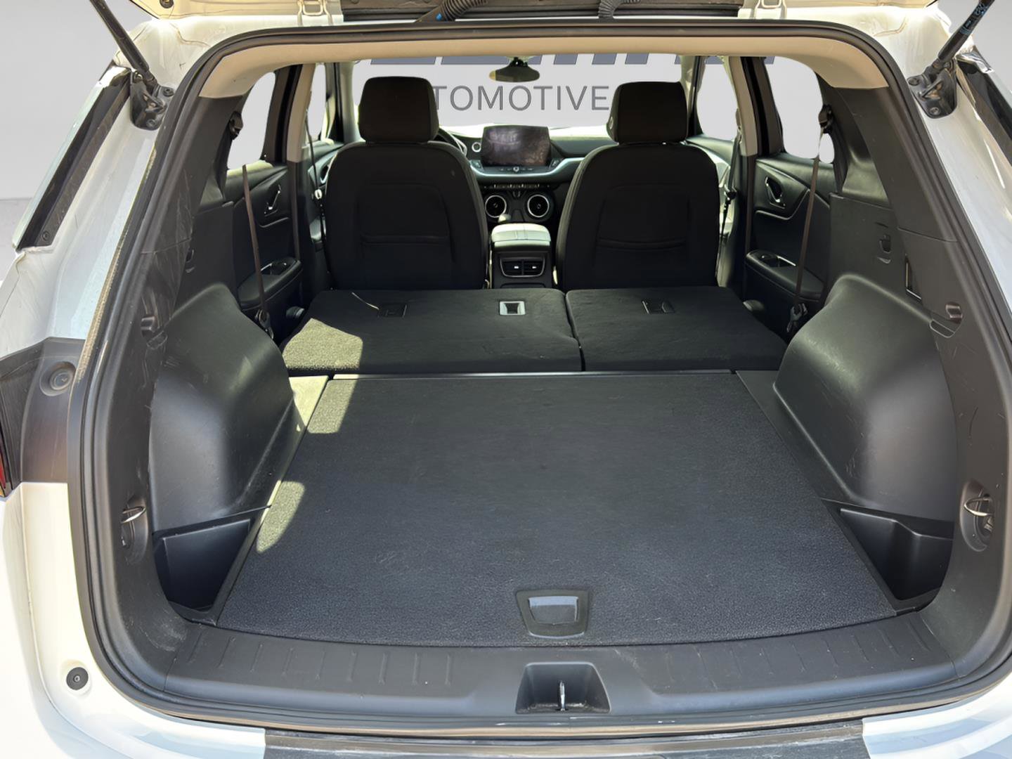 Used 2025 Chevrolet Blazer LT image 23