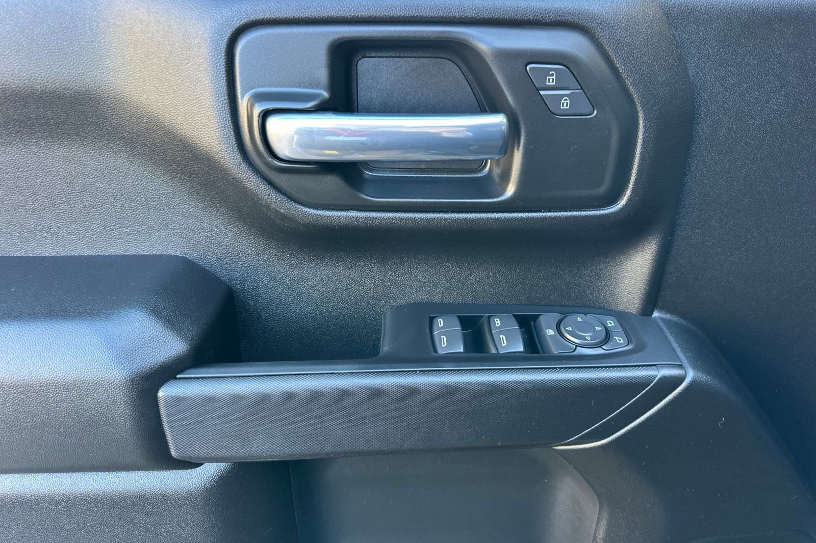 Used 2026 GMC Sierra 1500 Pro w/ Graphite Edition image 11