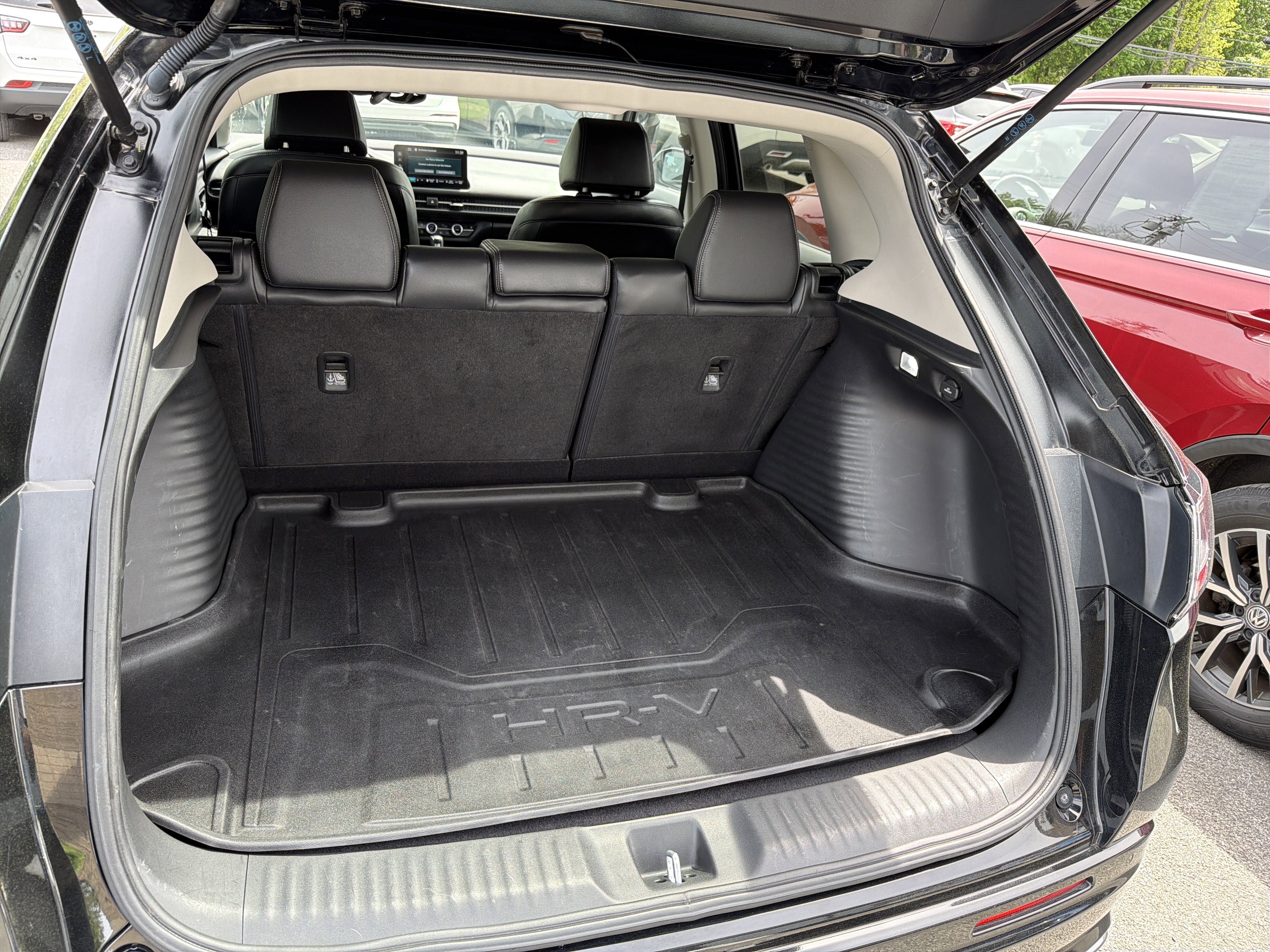 Used 2023 Honda HR-V EX-L image 7