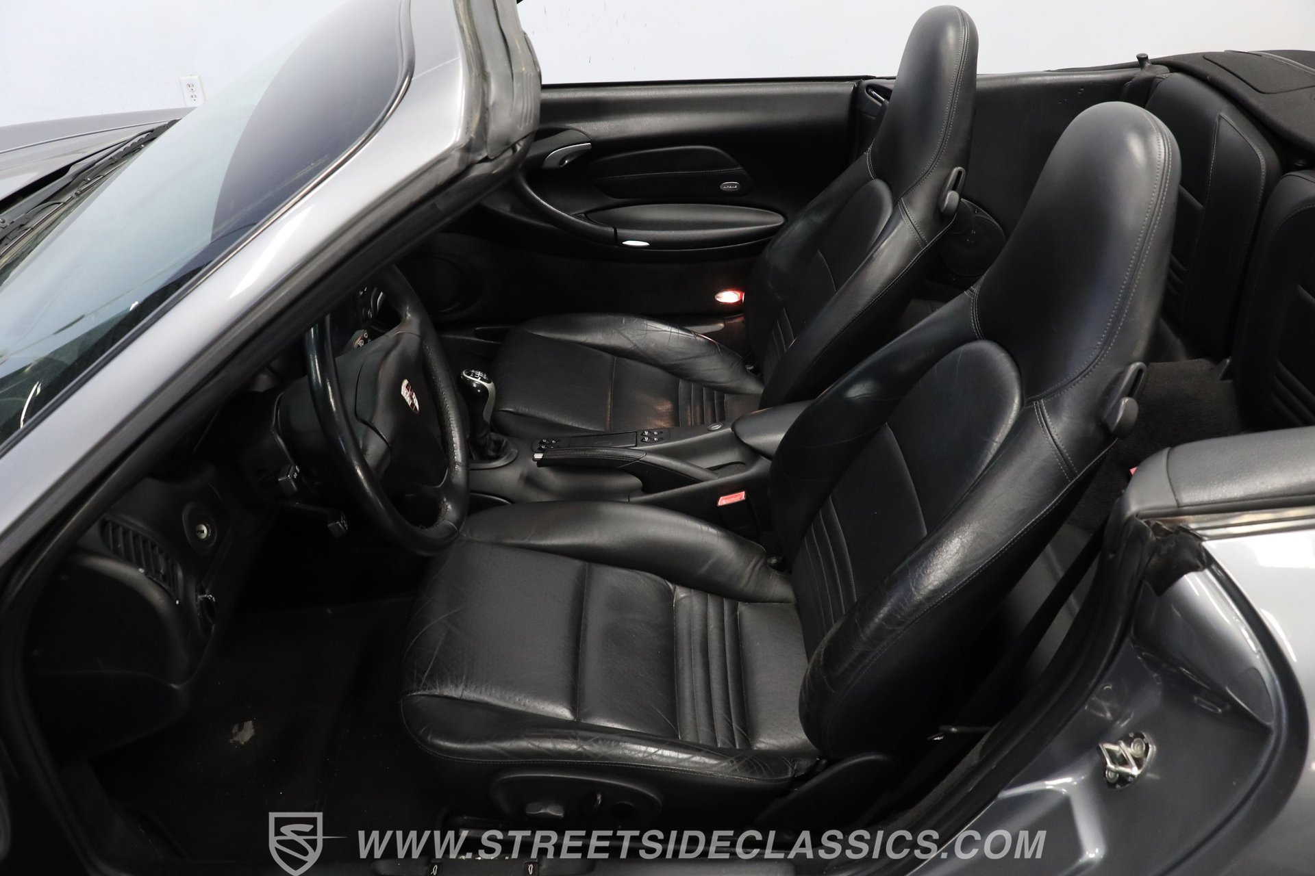 Used 2002 Porsche 911 Carrera 4 image 35