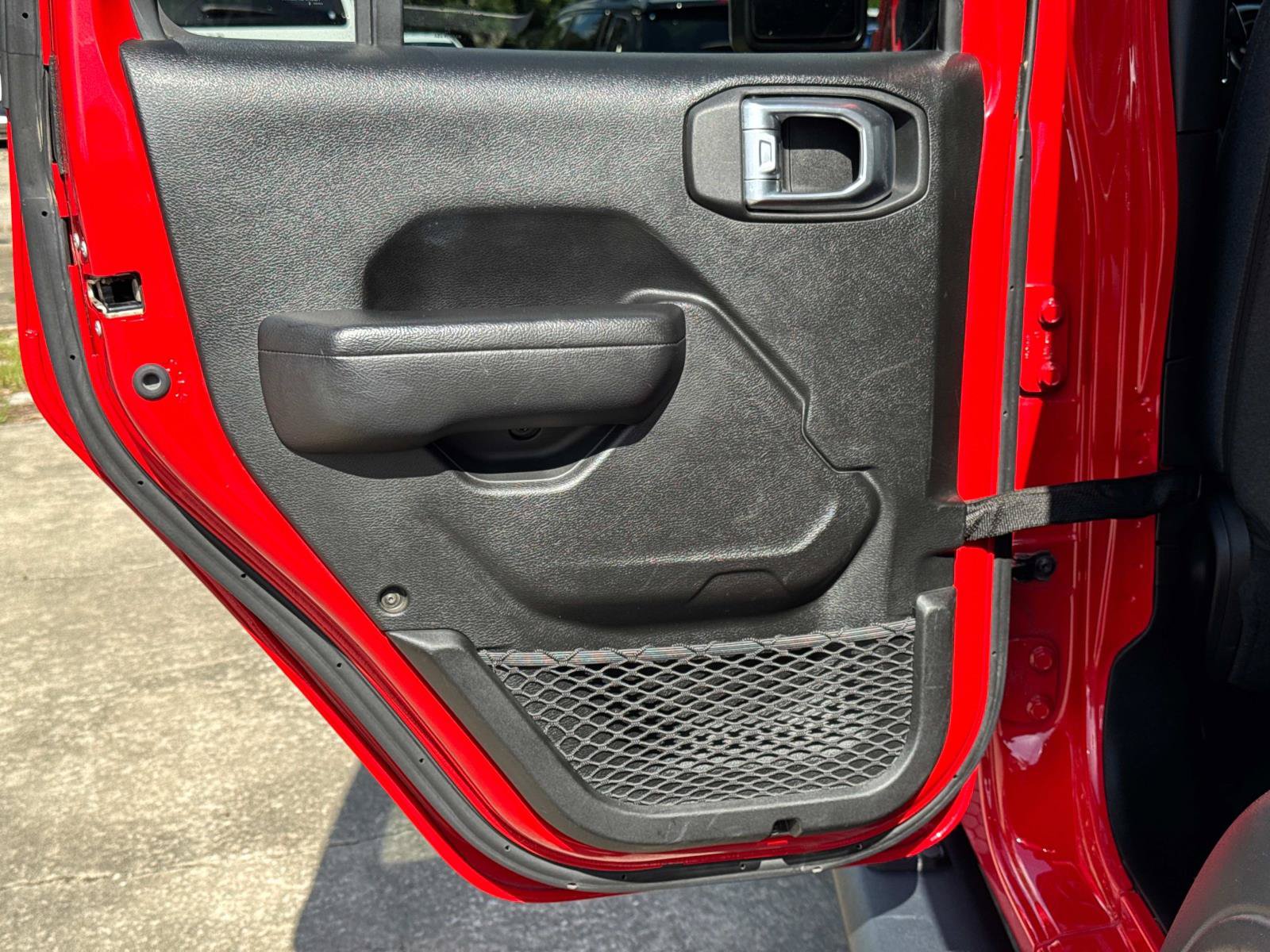 Used 2024 Jeep Wrangler Unlimited Sport AWD/4WD image 11