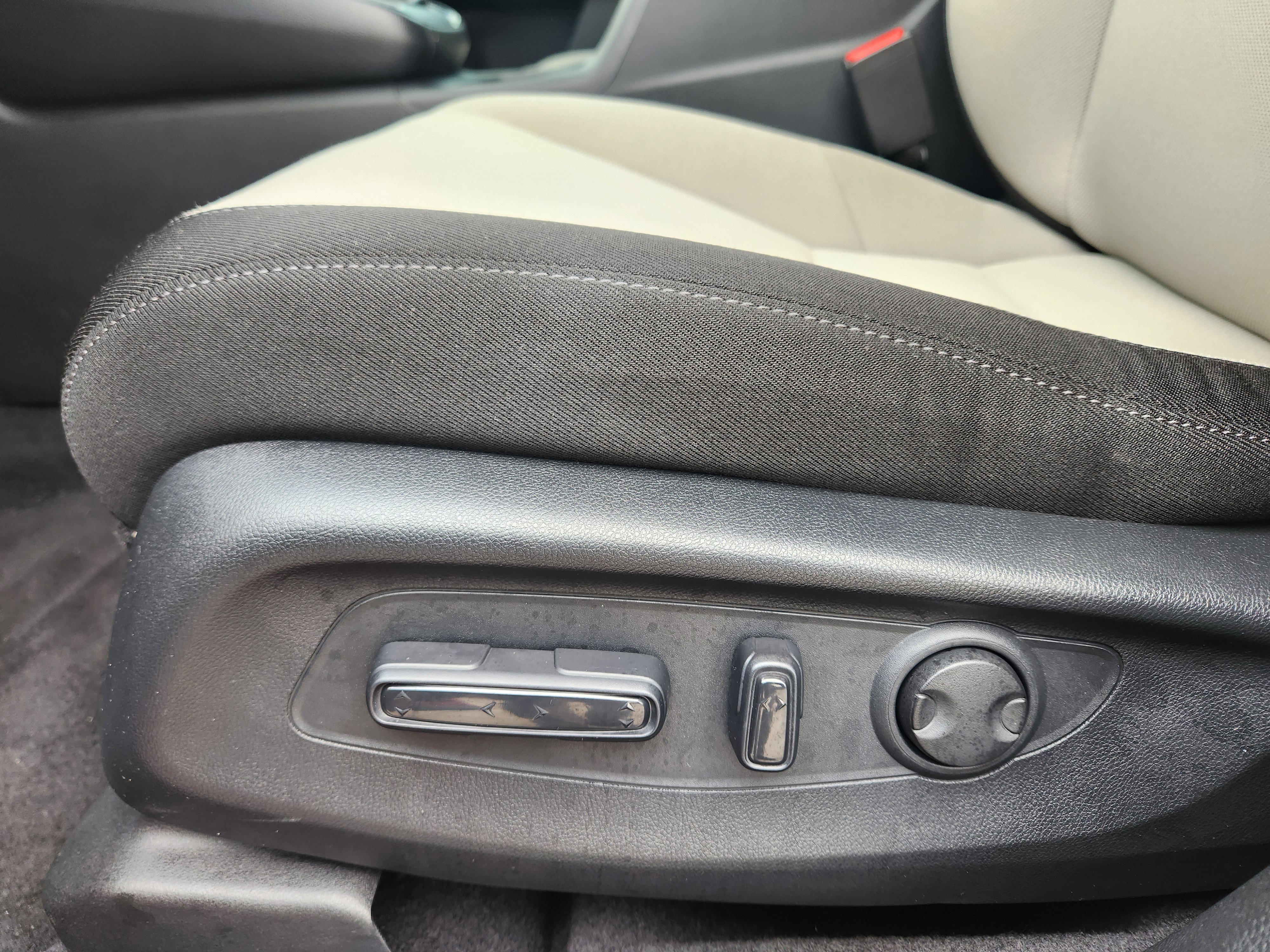 Certified 2024 Honda CR-V EX image 24