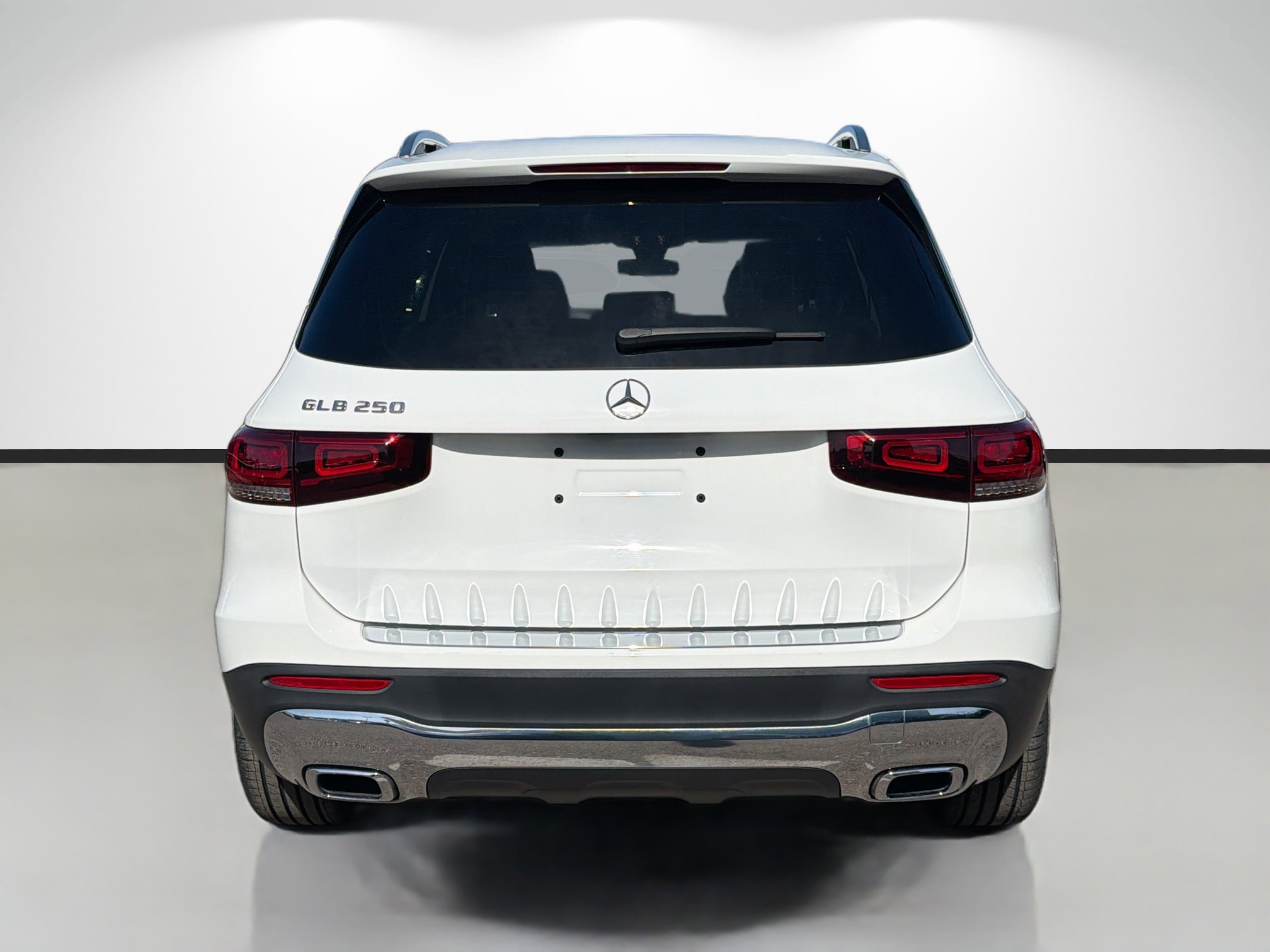 Used 2021 Mercedes-Benz GLB 250 image 4