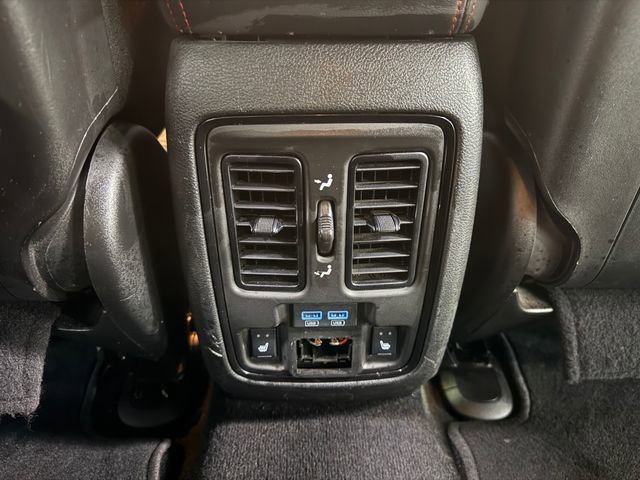 Used 2024 Dodge Durango GT image 28