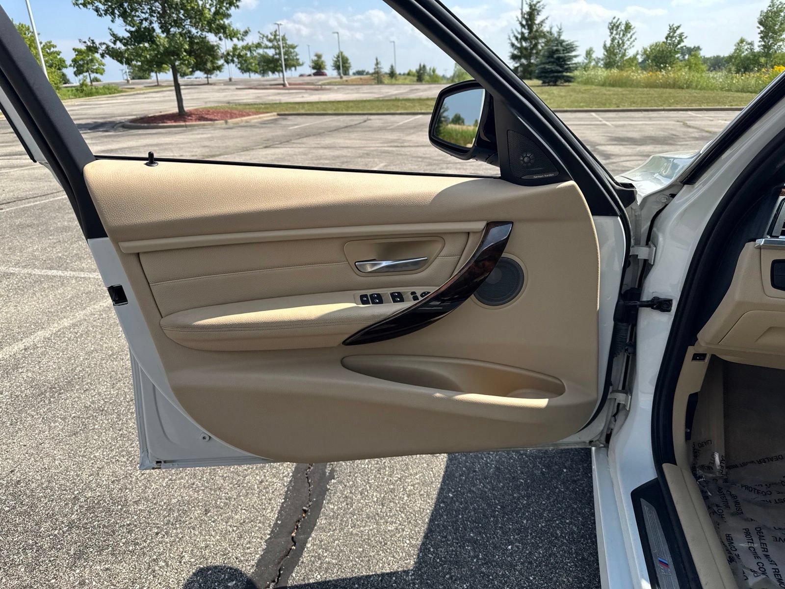Used 2013 BMW 335i xDrive Sedan AWD/4WD image 14