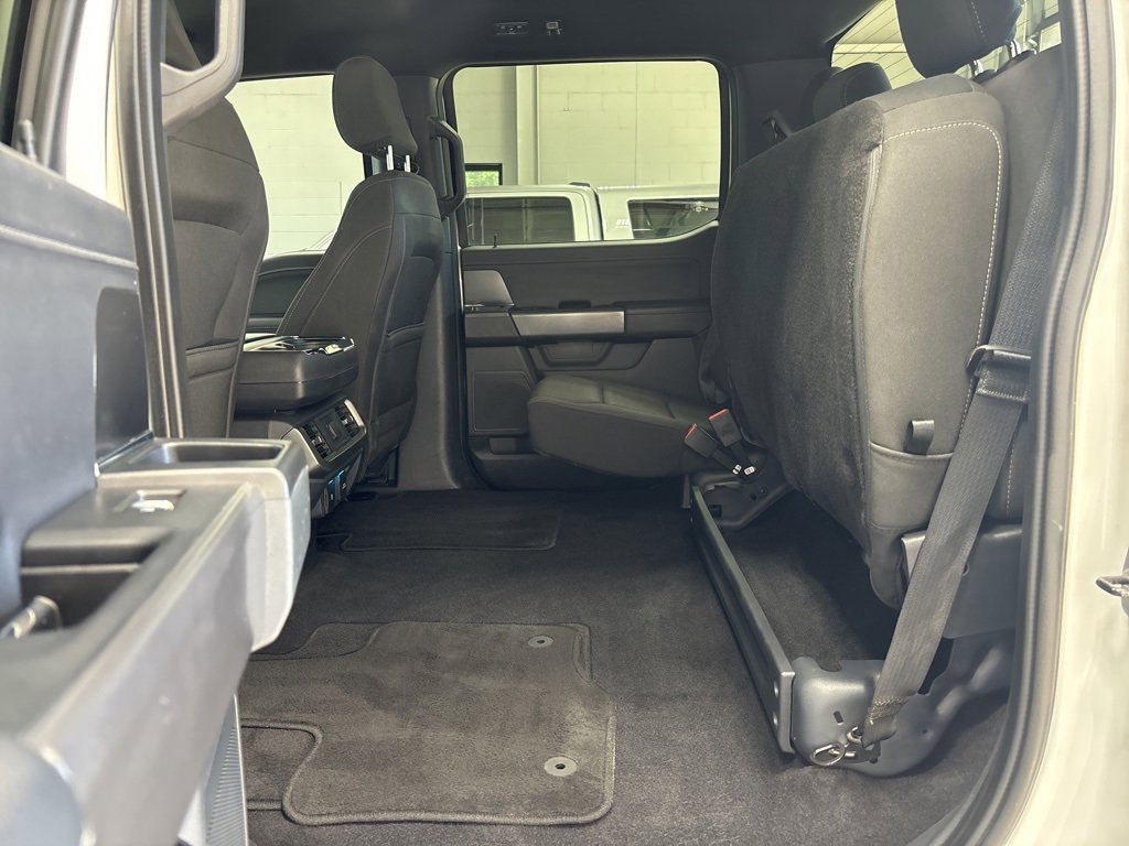 Used 2024 Ford F150 XLT w/ XLT Black Appearance Package image 19
