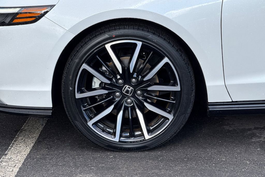 Certified 2024 Honda Accord Touring image 26