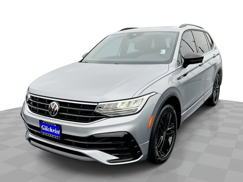 Used 2022 Volkswagen Tiguan SE R-Line image 1