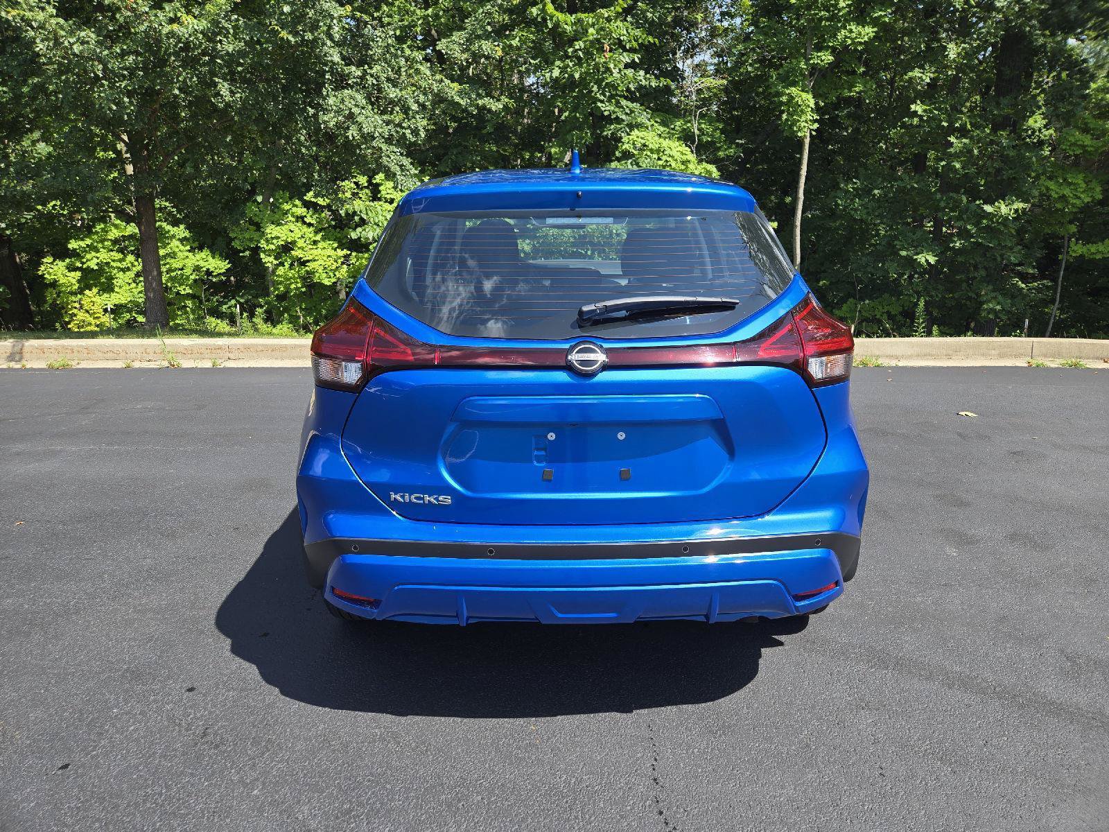 Used 2025 Nissan Kicks Play S FWD image 8