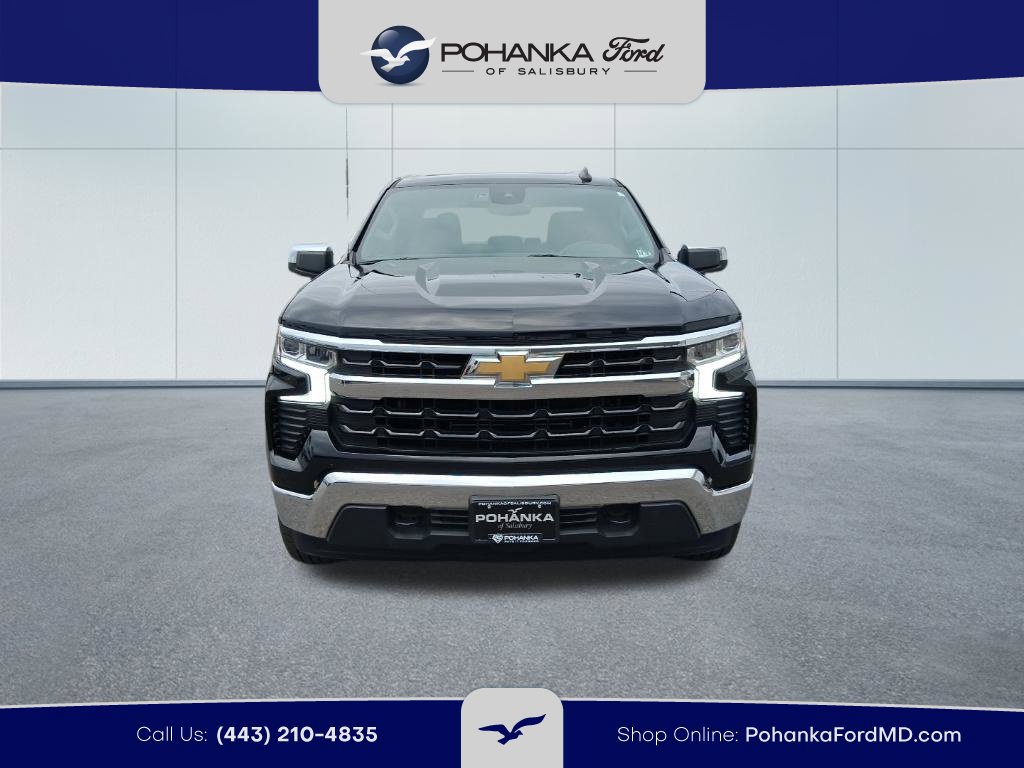 Used 2024 Chevrolet Silverado 1500 LT AWD/4WD image 2
